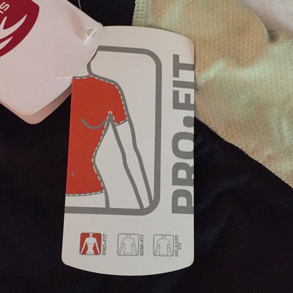 NWT Sugoi RSR short sleeve training top small - Picture 7 of 7